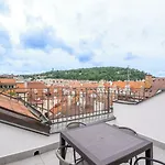 Janackovo - Riverside Апарт-отель Прага