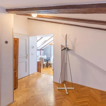 Aparthotel Janackovo - Riverside Prague