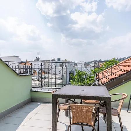 Janackovo - Riverside براغ