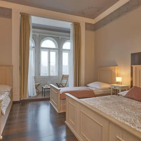 Janackovo - Riverside براغ