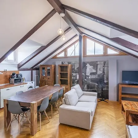 Janackovo - Riverside Lägenhetshotell 4*