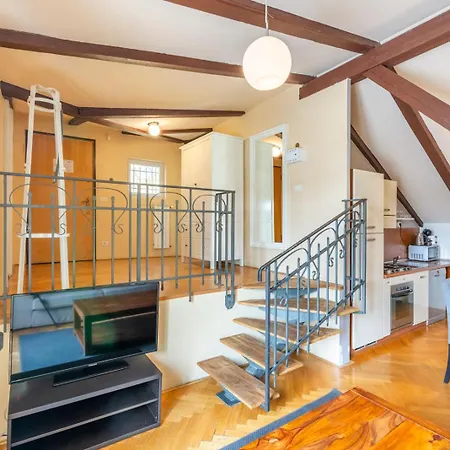 Janackovo - Riverside Lägenhetshotell 4*